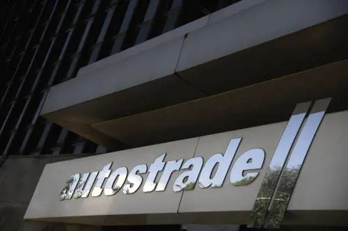 Concessione Autostrade: Pd studia revoca solo per il tratto genovese