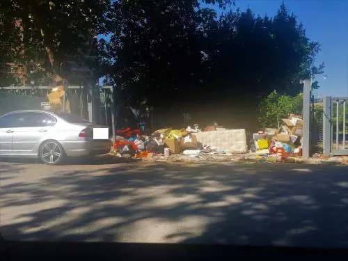 Hotel House, il ghetto degli stranieri dove non si può entrare