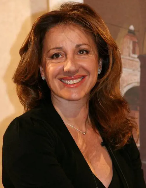 "È assurdo che per accorgersi di Genova debba morire qualcuno"