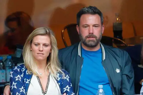 Ben Affleck, tradisce la compagna con una coniglietta di Playboy? 