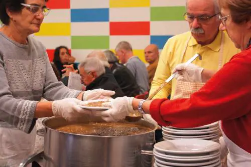 Il centro che dal 1921 aiuta chi non ce la fa