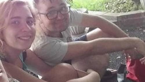 Si tuffa in piscina e annega. Muore anche l'amica che ha cercato di salvarlo