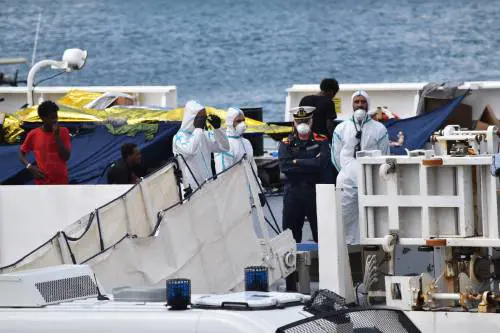 Diciotti, il comandante smentisce i pm "Nessuna emergenza a bordo"