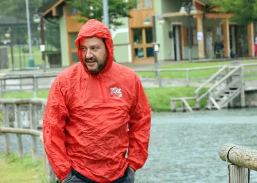 Jesolo, un clandestino stupra? Per la sinistra è colpa di Salvini