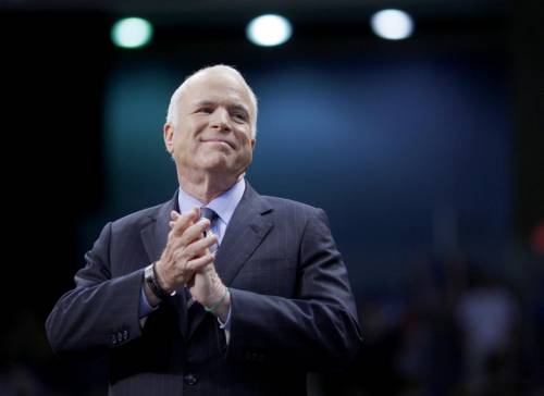 John McCain interrompe le cure, il cancro è ormai terminale
