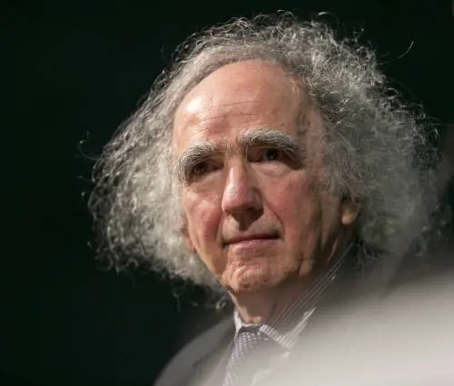 "L'uomo da sapiens è diventato stupidus perché ha perso il senso del limite"