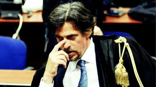 Alemanno: "Così denuncerò Patronaggio per violenza a corpo politico"