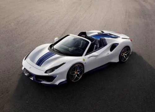Ferrari 488 Pista Spider, la più veloce nella storia del Cavallino