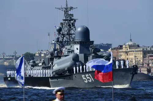 Putin risponde all'Occidente. Adesso schiera la flotta in Siria