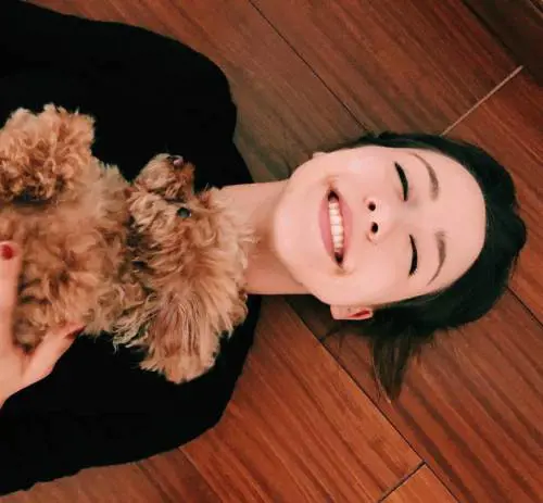 Aurora Ramazzotti: "La prima volta che ho fatto l'amore? Era il compleanno di mamma"