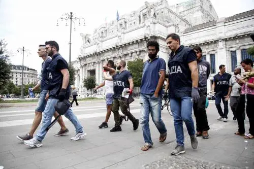 Il pusher rimesso in libertà: "Si mantiene con lo spaccio"