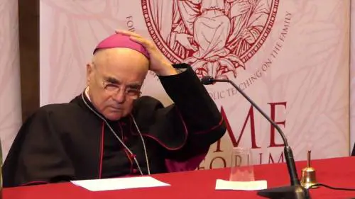 L'autogol tradizionalista sui vaccini: perché cambia il futuro della Chiesa