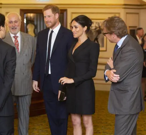 Meghan Markle e il Principe Harry a teatro
