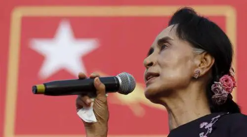 L'Onu attacca il leader premio Nobel Suu Kyi: "Doveva dimettersi"