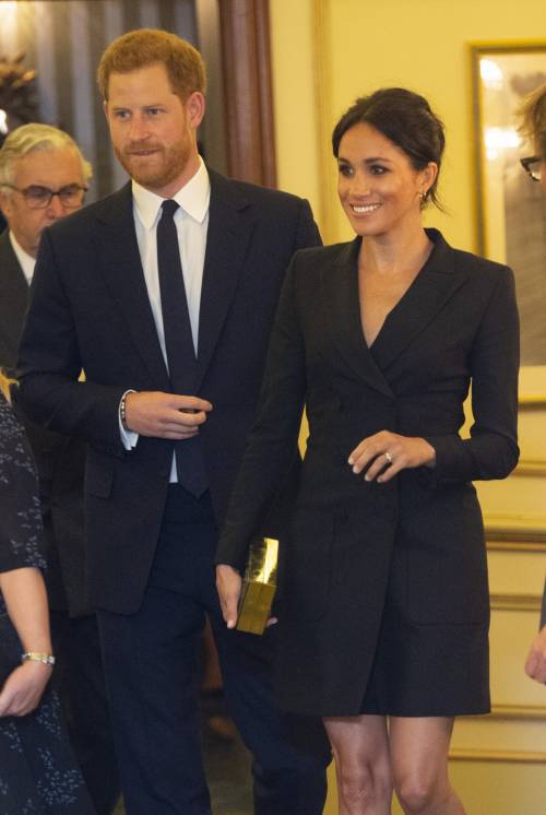 Meghan Markle, fan preoccupati per le sue gambe troppo snelle