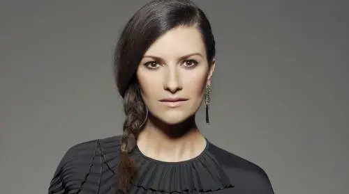 Laura Pausini: “Stanca dell’Italia e di polemiche assurde”