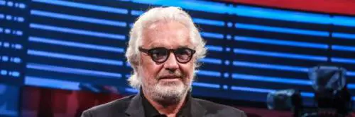 Briatore bacchetta lo Stato: "Adeguate i prezzi degli affitti degli stabilimenti. Così ricavereste più soldi"