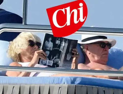 Camilla è in vacanza senza Carlo. E legge il libro scandalo su Mary