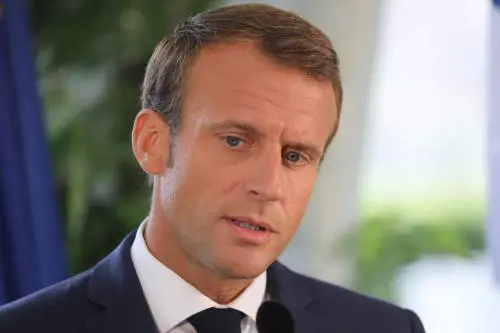 Libia, adesso spunta un patto segreto fra Macron e il generale Haftar