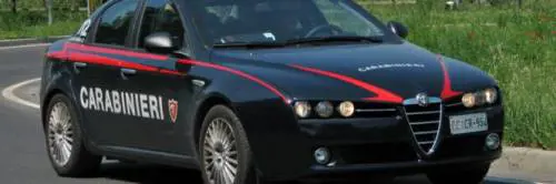 Brindisi, rapina e spari contro il proprietario di un'auto