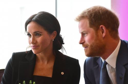 Meghan Markle e il Principe Harry tra i bimbi per beneficenza