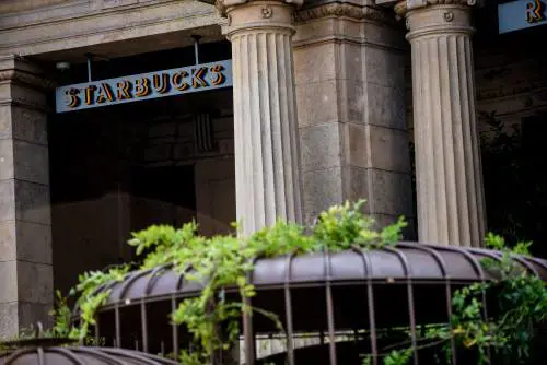 Quando la democrazia è un cappuccino da asporto