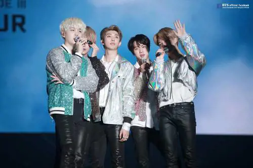 Corea, idoli musicali minacciati dalla leva: le fan protestano (e convincono il premier)