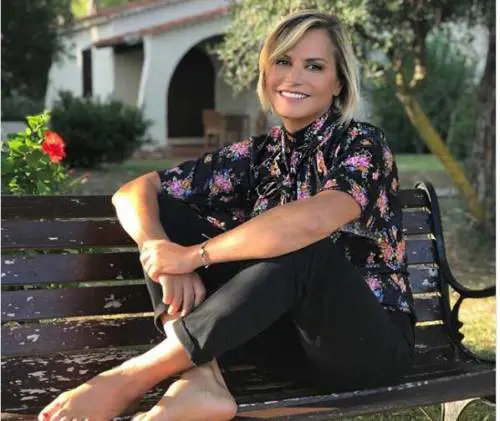 Simona Ventura di nuovo single: è finito l'amore con Gerò Carraro
