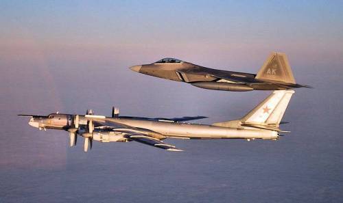Ora sale la tensione nell'Artico: Usa intercettano bombardieri strategici russi