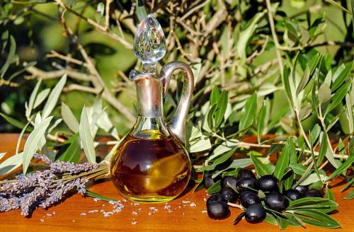 Olio extra-vergine di oliva vero salvavita per il cuore