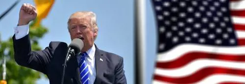 Sondaggio choc: "Per i tedeschi Trump più pericoloso dell'Isis"