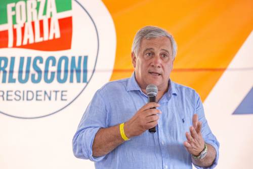 "Con il Cavaliere candidato Forza Italia batterà i gufi"