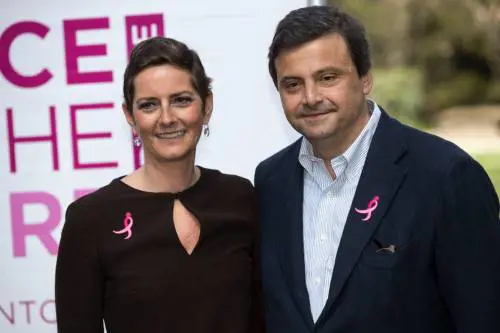 "Salvata dalla leucemia da un donatore di 20 anni": il dramma della moglie di Calenda