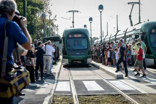 Ultima fermata (finalmente) Rozzano: festa per il prolungamento del tram 15