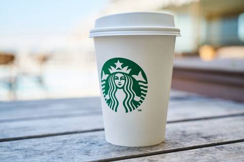 Il Codacons denuncia: "I prezzi di Starbucks ​sono troppo alti"