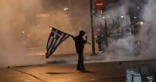 Grecia, scontri di piazza a Salonicco: "La Macedonia siamo noi"