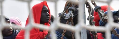 Migranti, la Tunisia dice no ai voli charter. Ma Salvini: "Cambierò accordi"