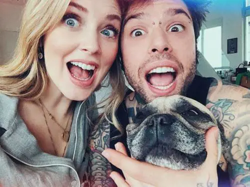 Fedez fa cadere la fede: Chiara Ferragni risponde a tono