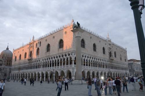 Appello per scongiurare la morte dell'arte a Venezia