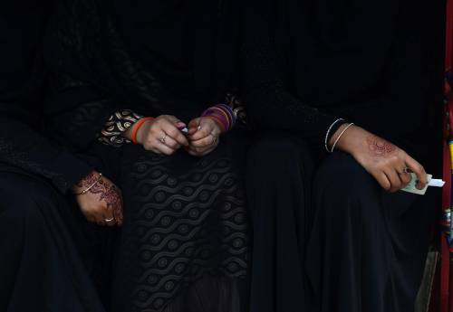 "Voleva che diventassi islamica poi mi ha gettata dal balcone"