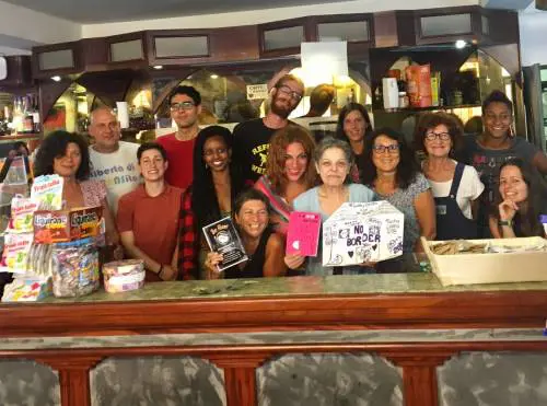 Minacce e sputi a Delia, la barista che serve ​i migranti a Ventimiglia