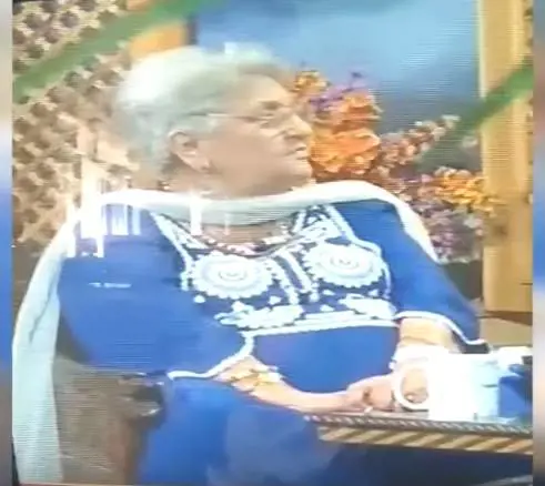 Scrittrice indiana muore in diretta tv