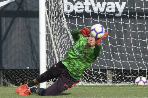 È la grande abbuffata: 21 giorni di calcio