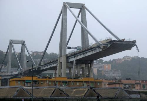 Esplosivi gru e strand jack per demolire ponte Morandi: a marzo la ricostruzione