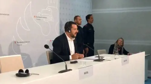 "Quel ministro è stato volgare". Così Salvini zittisce Asselborn