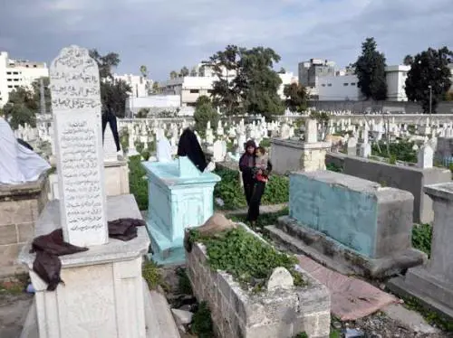 Napoli, individuata area su cui sorgerà il cimitero islamico