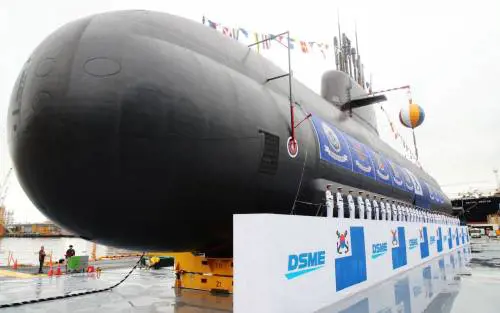 Corea del Sud, svelato il primo sottomarino strategico