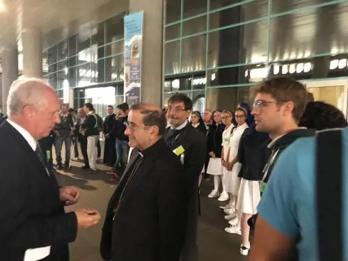 La coppia di volontari e il cronista tornato dal "buio"