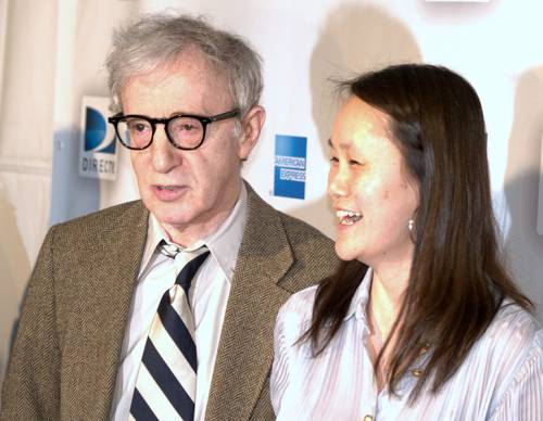 La moglie di Woody Allen: "Mio marito è innocente. Mia Farrow una madre crudele"