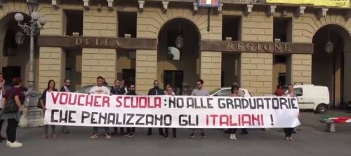Torino, protesta mamme graduatoria voucher: “Italiani penalizzati”